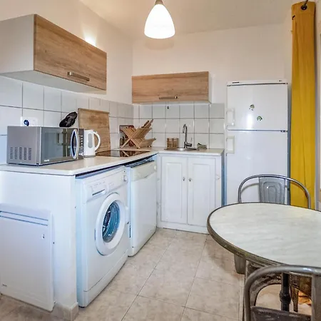 דירה 1 Bedroom Lovely In *